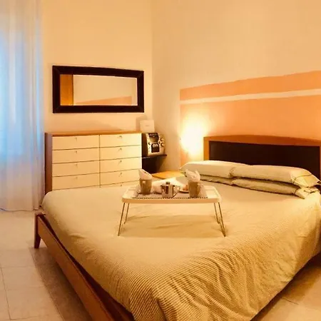 Da Rita, Vicino H. Gaslini, S.martino,spiagge,stazione Ferroviaria, Free Wi-fi Apartment *