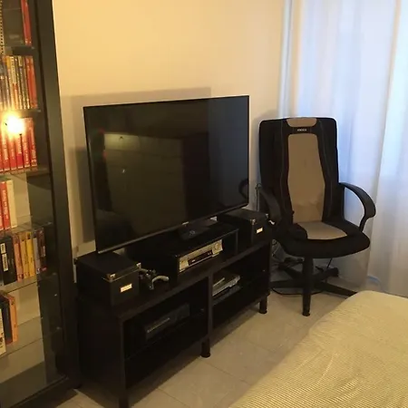 Apartment Da Rita, Vicino H. Gaslini, S.martino,spiagge,stazione Ferroviaria, Free Wi-fi *