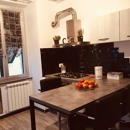 Apartamento Da Rita, Vicino H. Gaslini, S.martino,spiagge,stazione Ferroviaria, Free Wi-fi